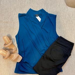 Ann Taylor. Size XL . Blue sleeveless blouse